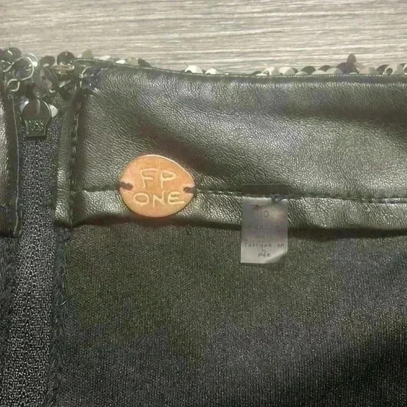 Free People one  Sequin Mini Skirt size 10 very nice condition - Picture 8 of 13